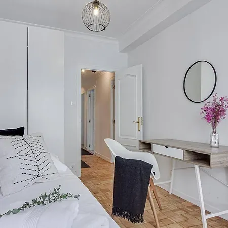 Vibescoruna - Nicomedes Apartment